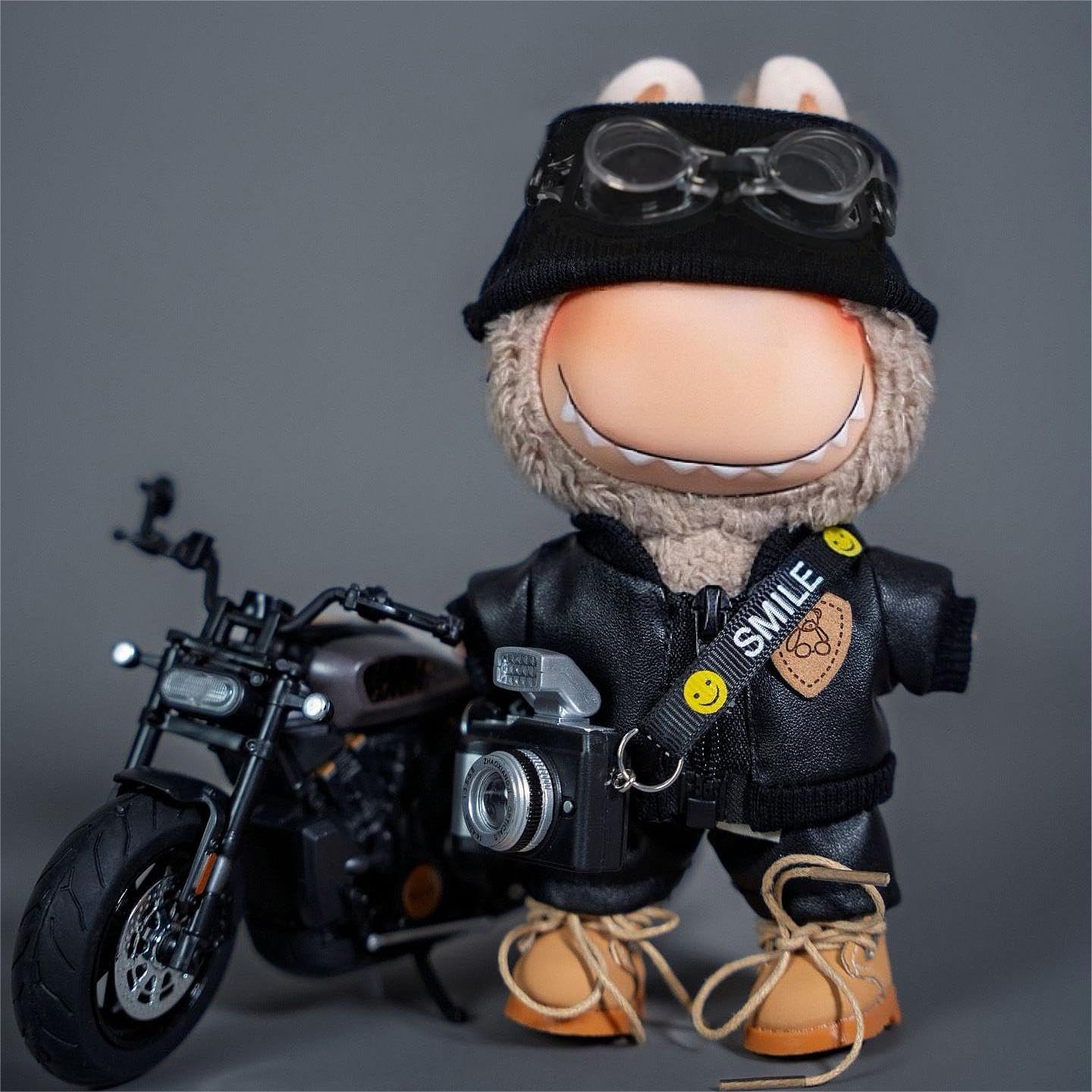 Clothes for 17cm Labubu(No Doll) 6-Pcs Leather Jacket with Hat,Goggles,Flash Camera & Boots,Street-Style Accessories Compatible with Labubu 17cm 15cm