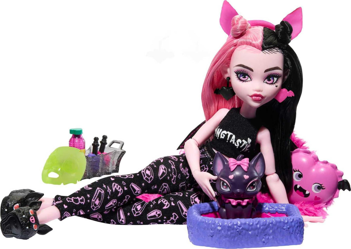 Monster High Doll, Draculaura Creepover Party Set with Pet Bat Count Fabulous, Sleepover Clothes & Accessories