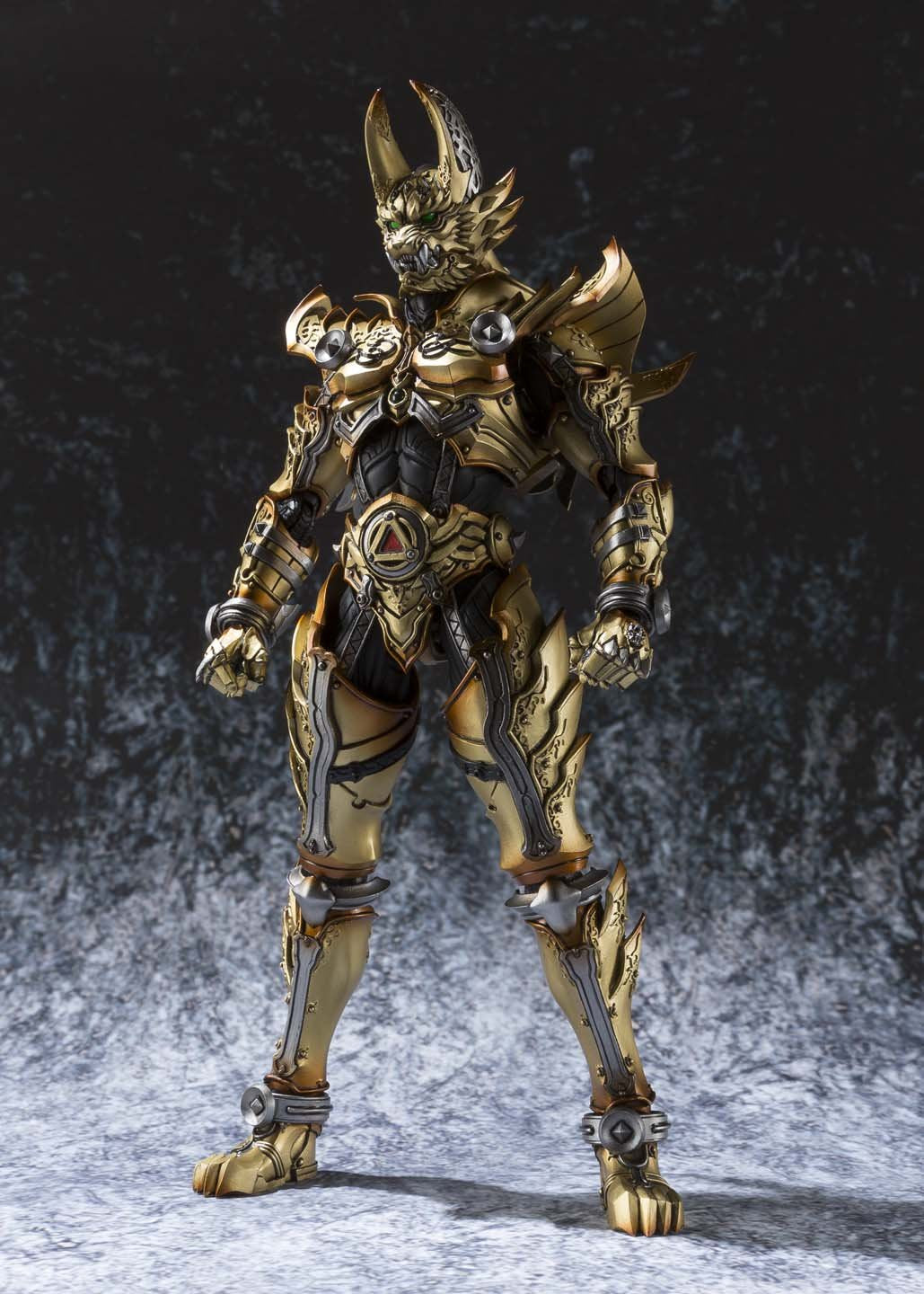 TAMASHII NATIONS Bandai Ougonkishi Garo (Saezima Kouga) Garo Action Figure