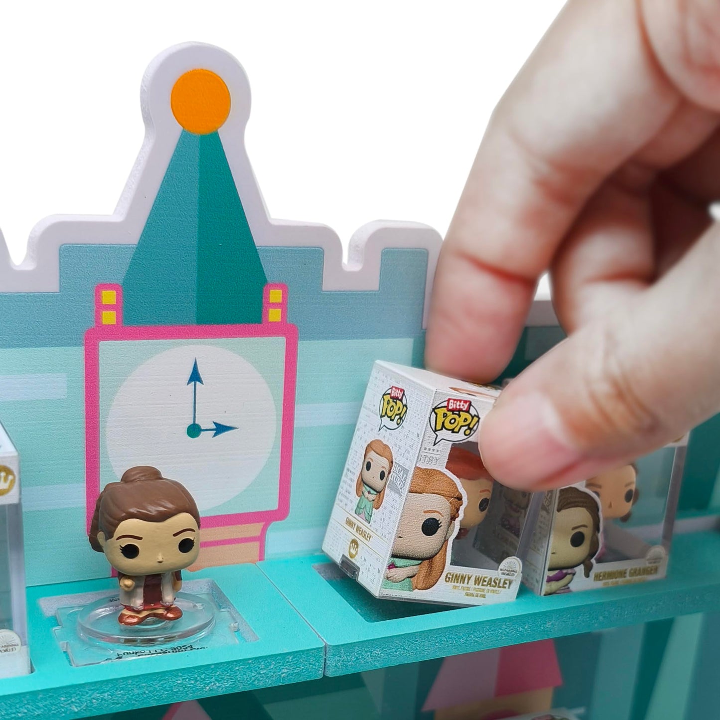 AUFGELD Display Shelf Compatible with Funko Bitty Princesses Series, Display Stand for Bitty Pop Princess Figures, Wallmountable Bitty Shelf, Displays