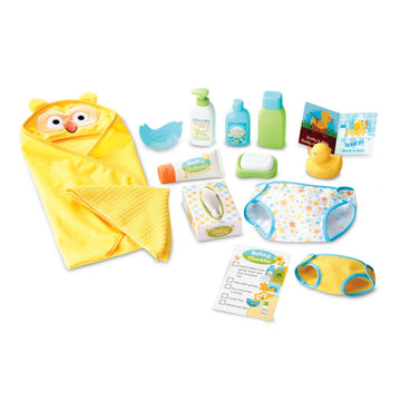Melissa & Doug Mine to Love Changing & Bathtime Play Set for Dolls - Diapers, Pretend Shampoo,Wipes, Towel, More (19 pcs)