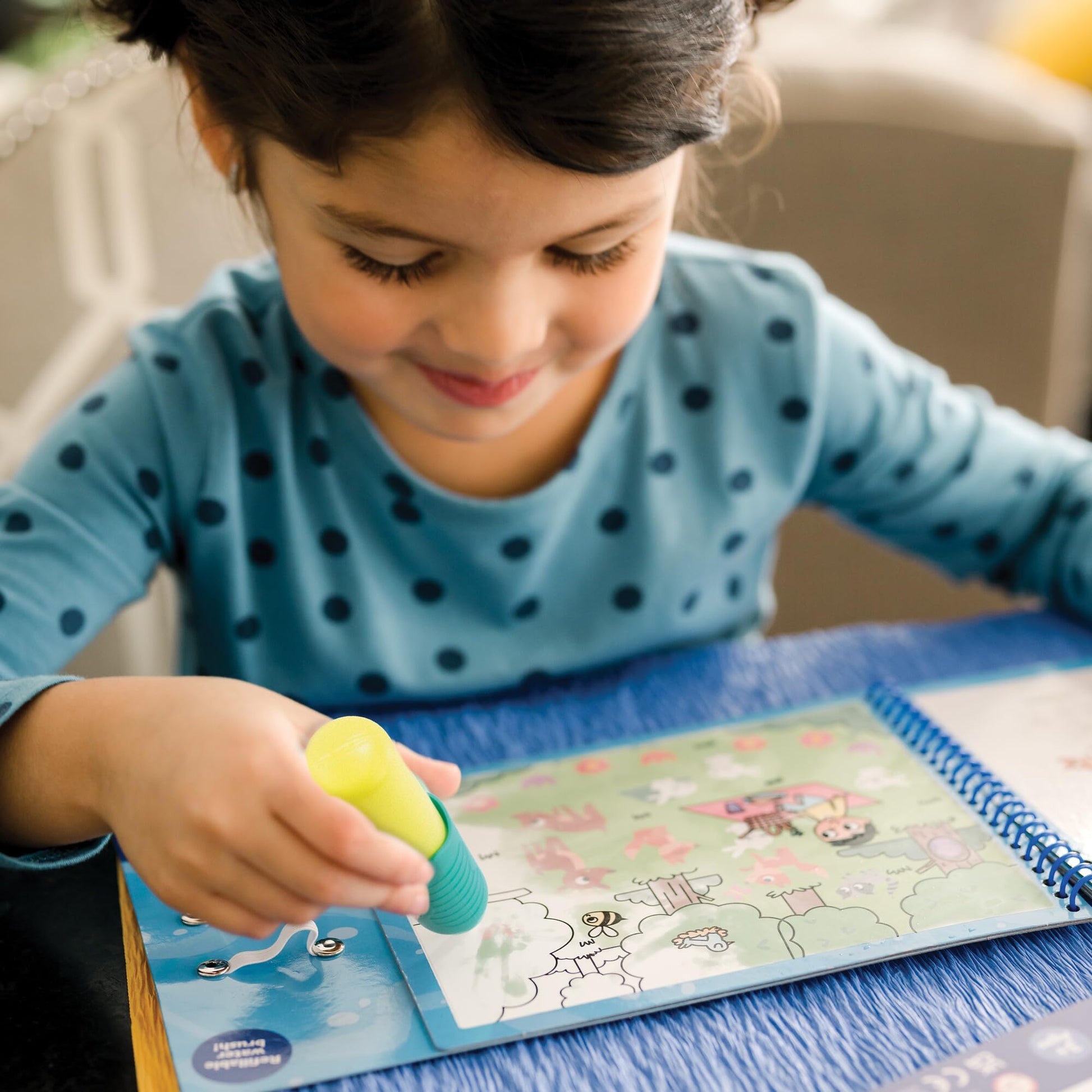 Peaceable Kingdom Water Art Animals Book, Reusable Color Reveal Painting Pad Including Refillable Brush Pen, Mess Free Creativity Activity, Preschool