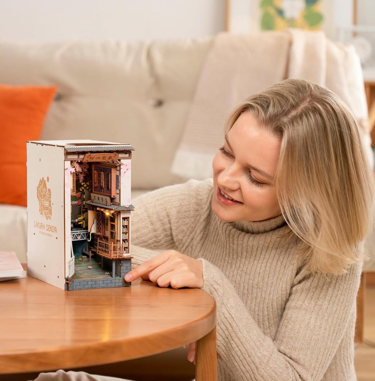 Rolife DIY Book Nook Kit Sakura Densya, DIY Miniature Booknook Kit Creative Decorative Bookend Bookshelf Insert 3D Puzzles for Adults