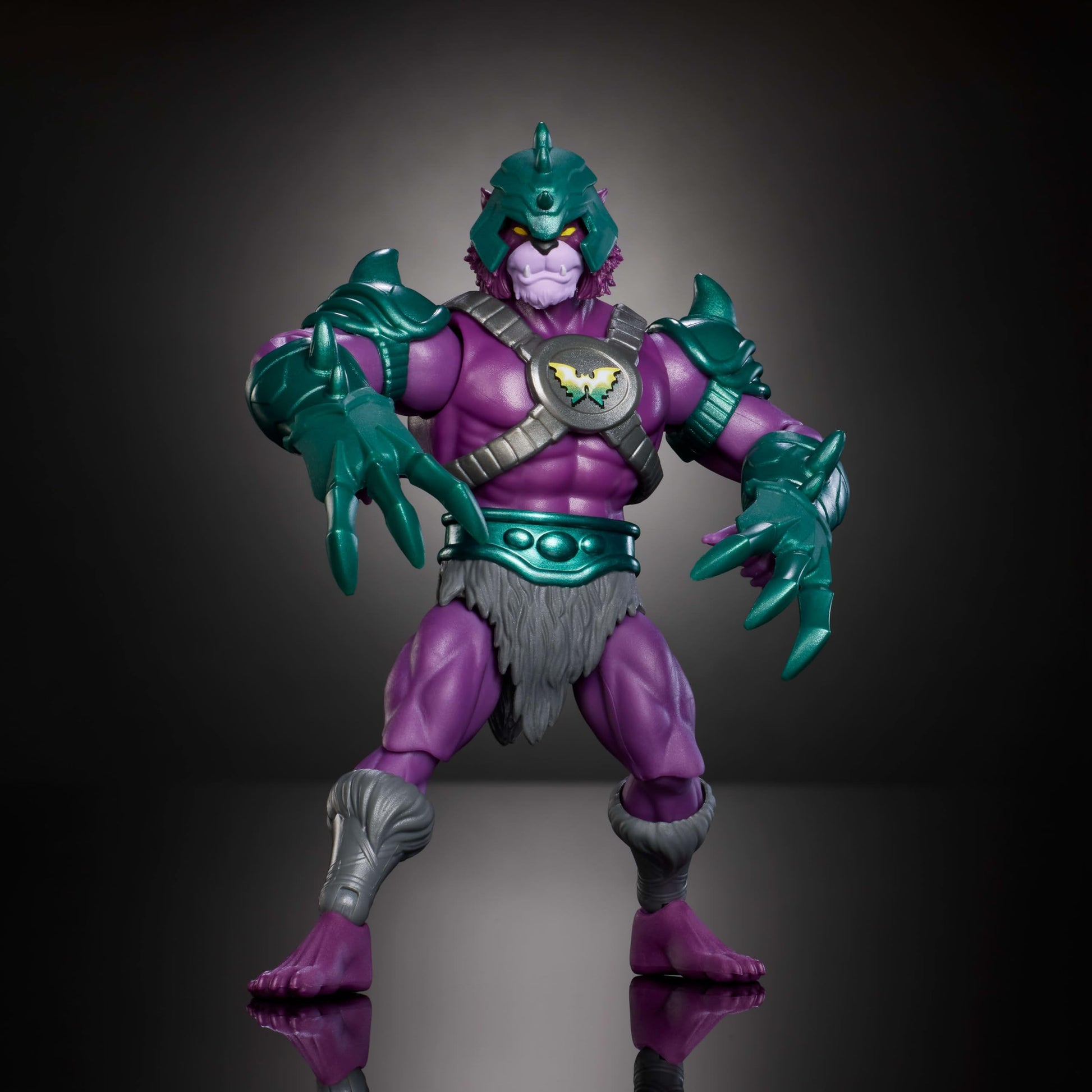 Masters of the Universe Origins & Thundercats Action Figure, Panthor Man Toy, 1980s TV Crossover, 5.5 Inch Posable with Battle Claws, Collector Card