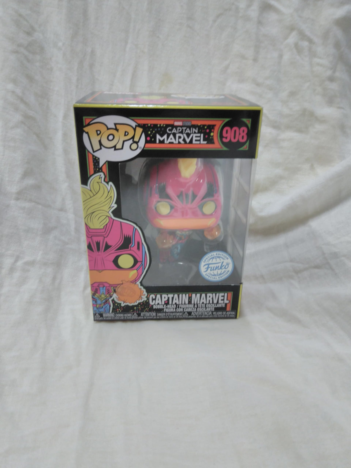 Funko Pop! Captain Marvel 908 Blacklight Special Edition
