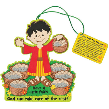 Fun Express Feeding The 5000 Sign Craft Kit- Makes 12
