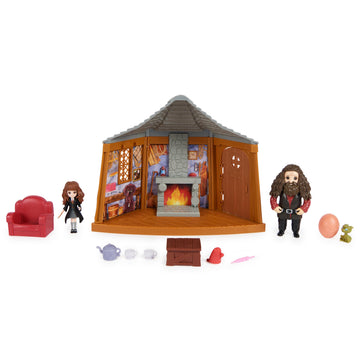 Wizarding World, Harry Potter Playset, Hagrid's Hut with 2 Figures and 9 Doll Accessories