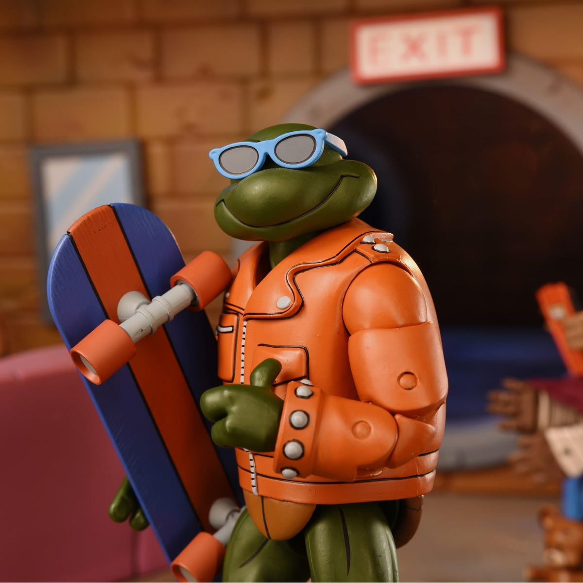 NECA - Punk Leonardo and Punk Raphael Set 2 Scale Action Figures - Teenage Mutant Ninja Turtles Cartoon