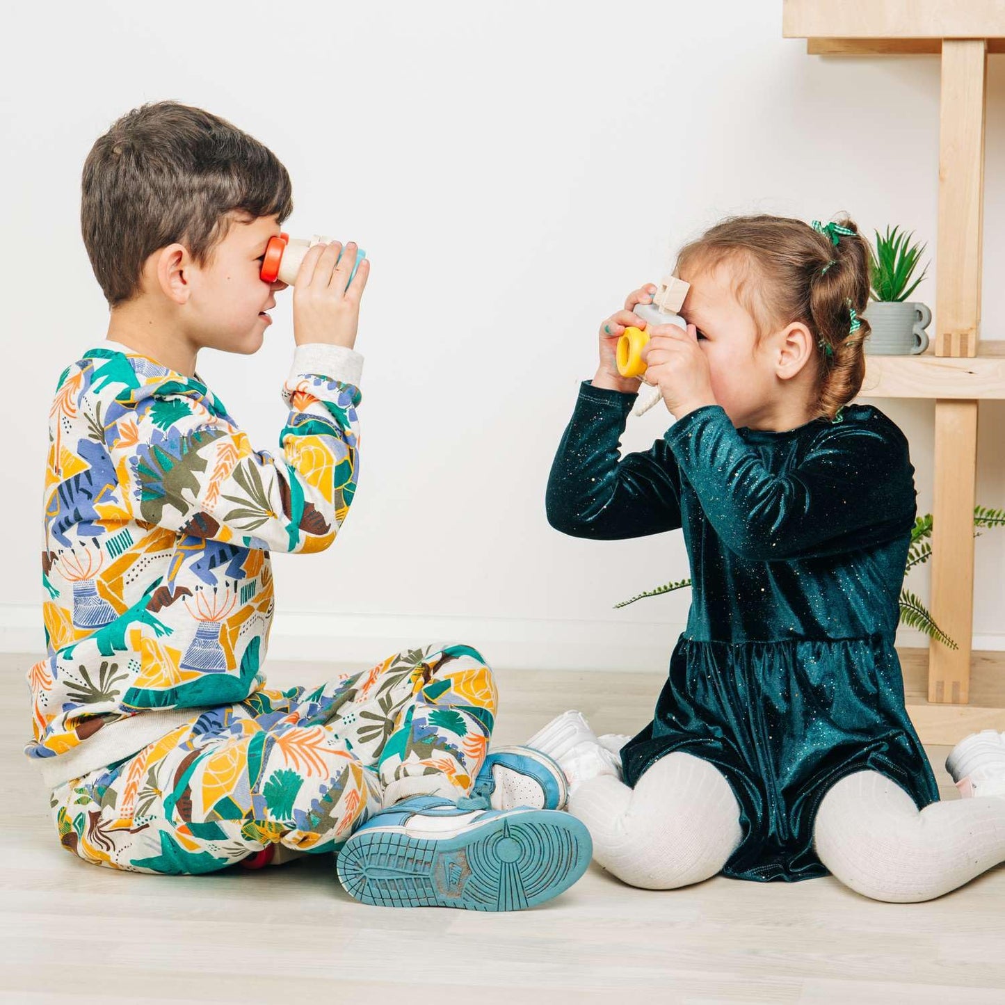 Bigjigs Toys Wooden Binoculars - Children's Role Play Toy, Kids Explorer Sets, Sustainable Gifts for Toddlers, Made from Eco Friendly Wood, Age 18