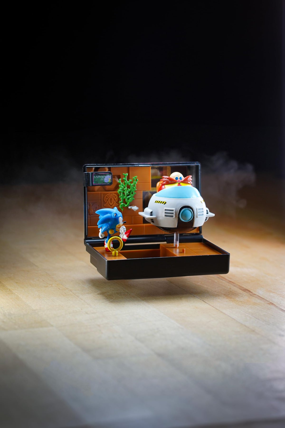SEGA Genesis Display Console - Supervillain Boss Bundle with Sonic the Hedgehog 1 + Cartridge Storage Tray (Death Egg Robot, Mecha Sonic Mk II, Mr. X