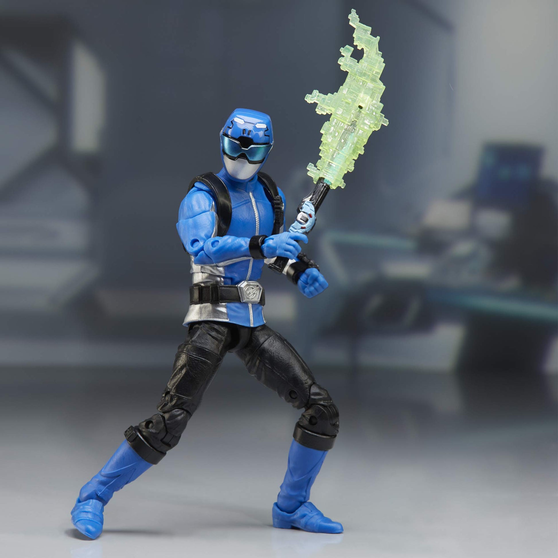 Power Rangers Lightning Collection 6" Beast Morphers Blue Ranger Collectible Action Figure Toy with Accessories