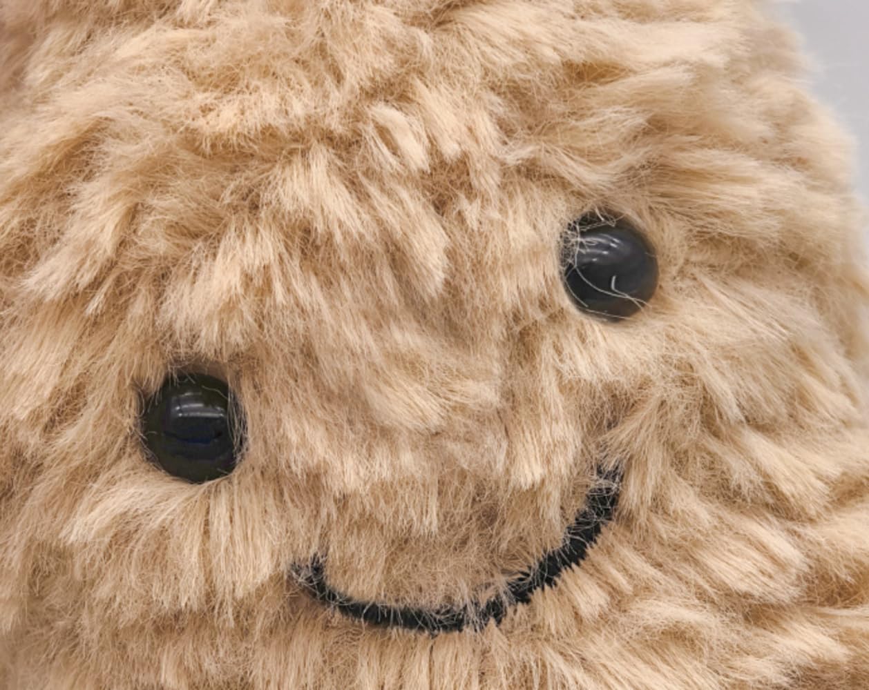 TONGMAN Plush Peanut Soft Toy 6 Inch, Beige Stuffed Animal Doll with Funny Feet, Cute Novelty Food Plushie for Kids, Birthday Gift for Boys Girls