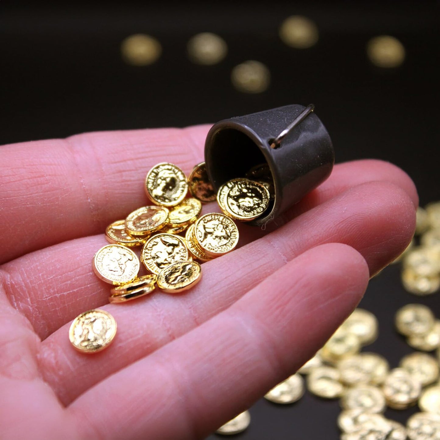 XRI XURUOYI Gold Coins 25 Pcs Miniature 1:6 Scale Metal Coin - St Patrick Leprechaun, Pirate Treasure, Dollhouse Coins (25 Gold Coins)