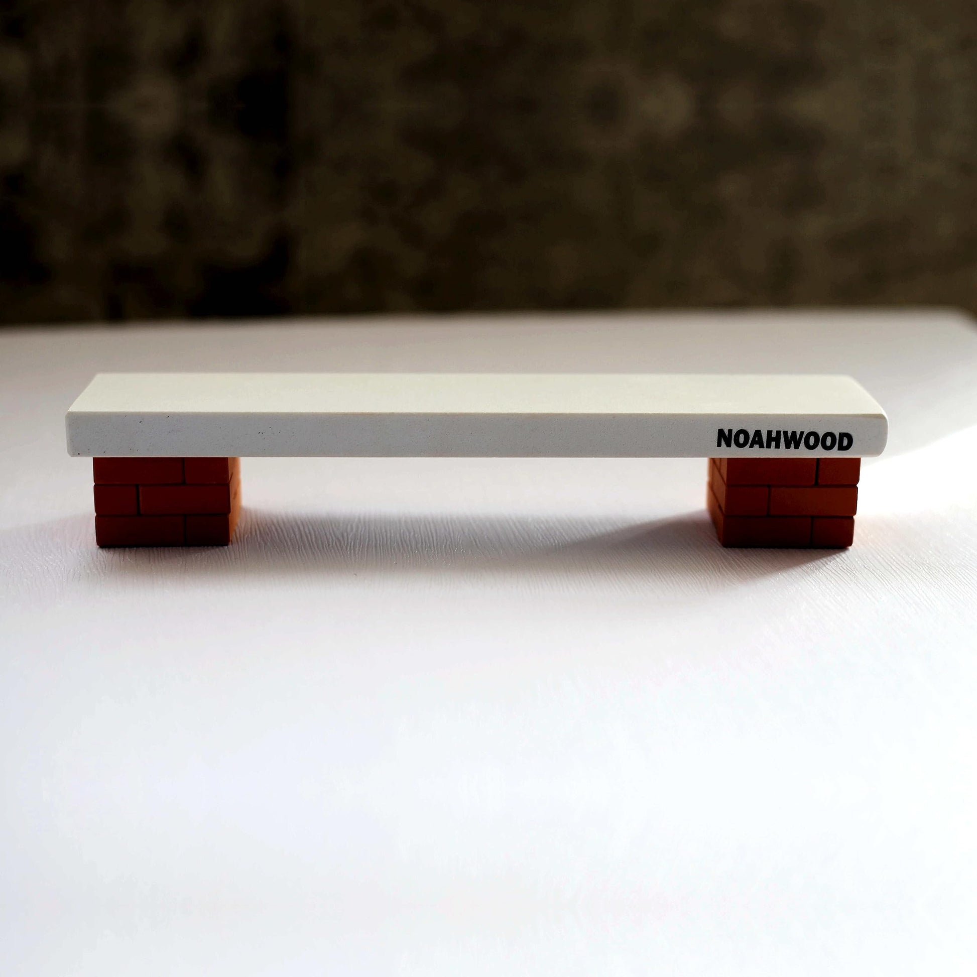 NOAHWOOD Fingerboard Obstacles (24pcs Red Brick White Stone Park Bench)