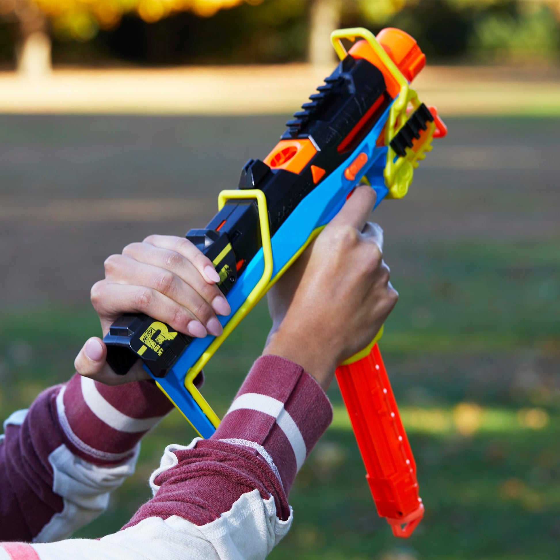 Nerf Rival Mirage XXIV-800 Blaster, 10 Nerf Rival Accu-Rounds, 2 Ways to Load, 8 Round Removable Magazine, Pump Action Priming, Gifts for Teens