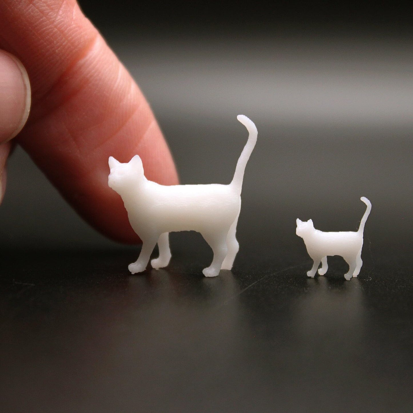 Micro Miniature Standing Kitty, Miniature Blank Cats Unpainted Pet Kittens, Dollhouse Tiny Cat, for Dollhouse, Model Domestic, Fairy Garden, Terrarium