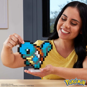 Mega Pokémon Squirtle Construction Set, Articulated Figure, Retro Pixelated Style, 6 inches, Wall or Table Decoration, 367 Pieces, Collectible