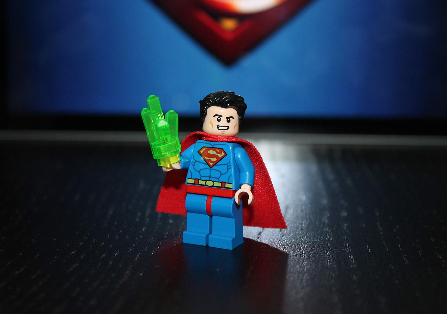 LEGO Super Heroes: Justice League Minifigure - Superman (Dark Red Cape/Red Eyes) 76096