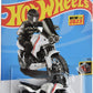 Hot Wheels Ducati DesertX, HW Moto 1/5 [White/Black] 67/250