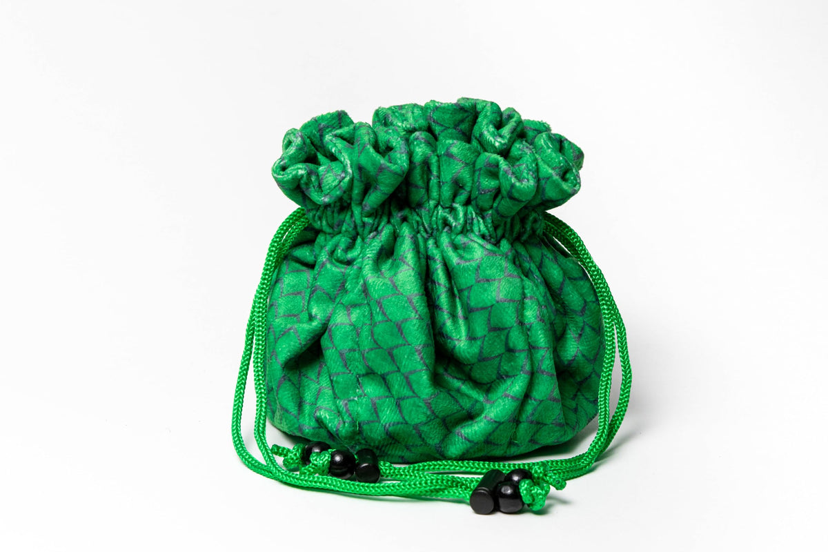 FanRoll Dragon StormTM Velvet Compartment Dice Bag: Green Dragon Scales
