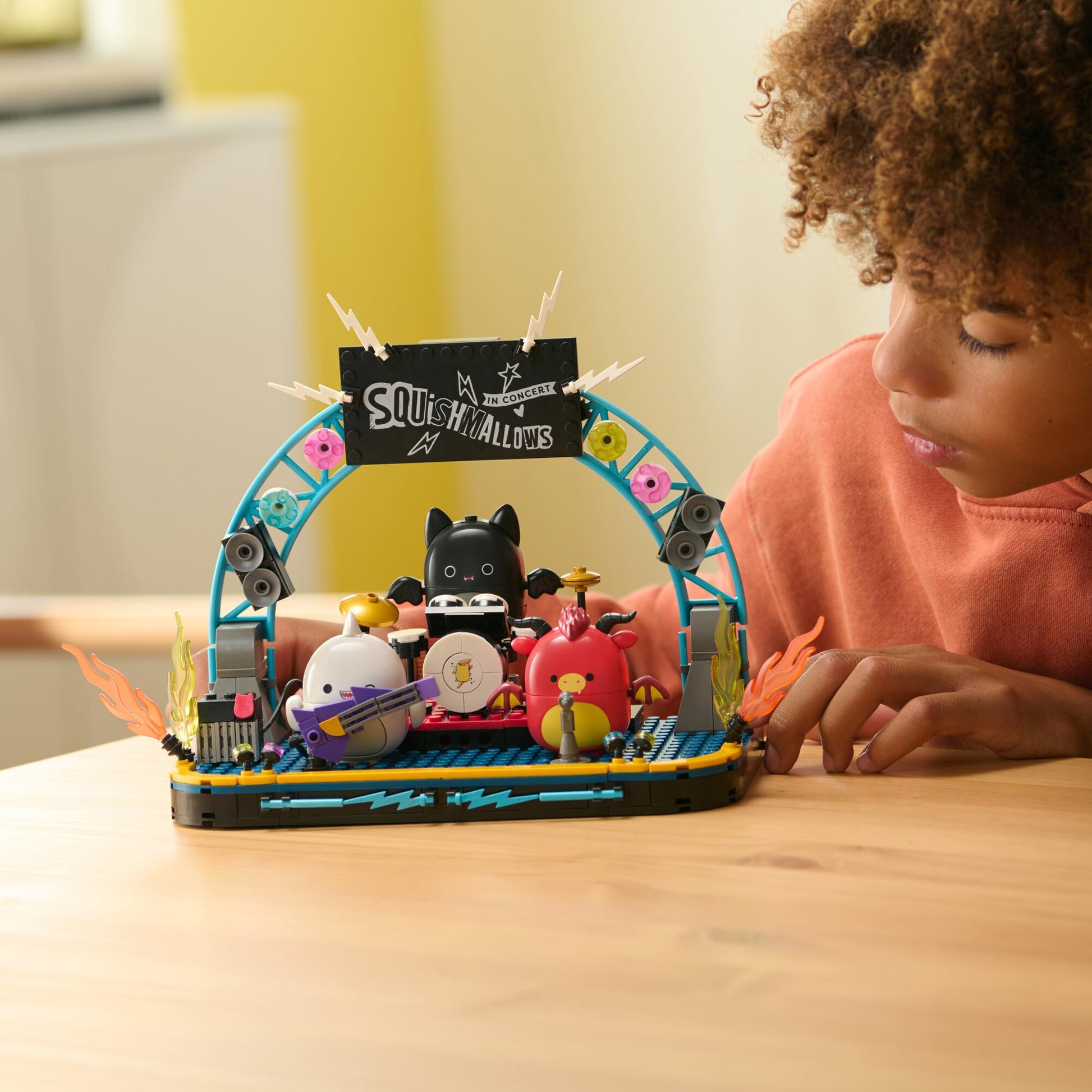 BLDR Squishmallows 375-piece Squish Tour Concert Building Set 0051 - Includes Squishmallows Buildable Figures Emily, Gordon, and Jarik