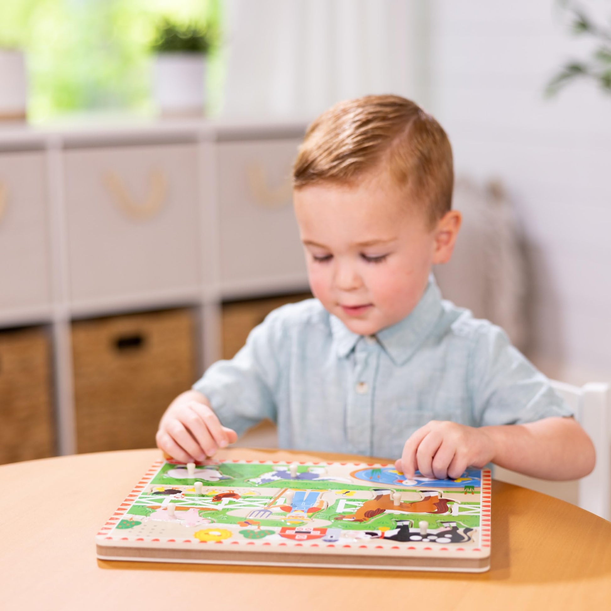 Melissa & Doug Old MacDonald's Farm Song Puzzle - 8-Piece Wooden Peg Puzzle with Light-Activated Sounds, Music Learning Toy for Toddlers and