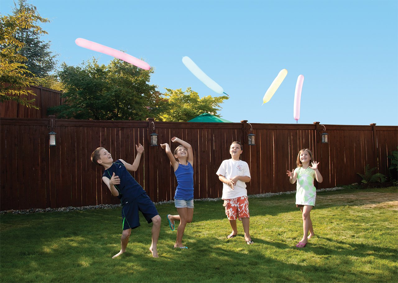 20 Rocket Balloons with Pump,(Colors May Vary),Various Packaging.
