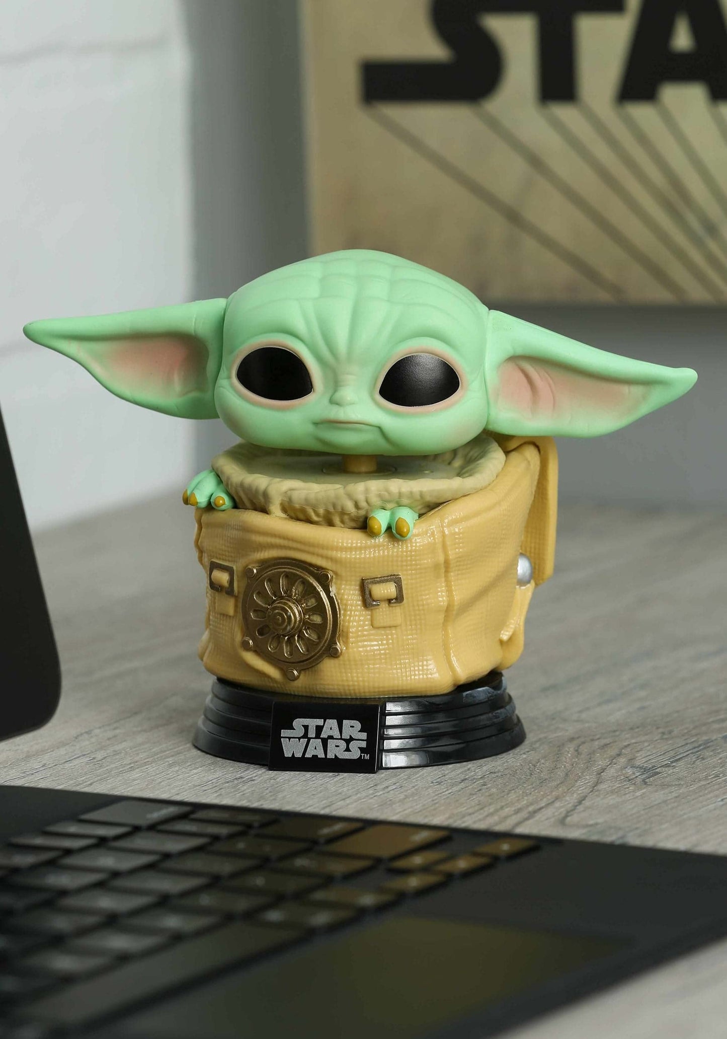 Funko Pop! Star Wars: The Mandalorian Toy, The Child Grogu in a Bag