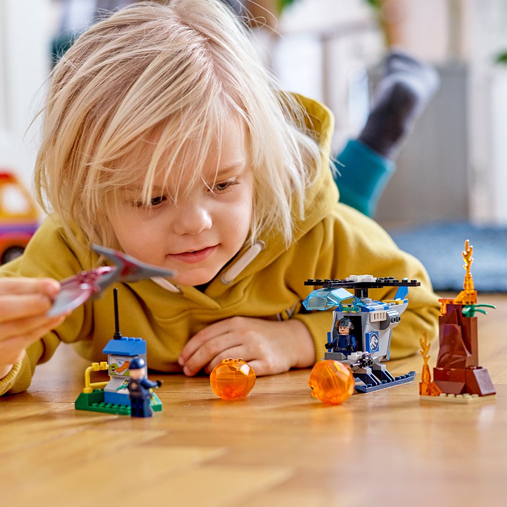 LEGO Juniors/4+ Jurassic World Pteranodon Escape 10756 Building Kit (84 Pieces)