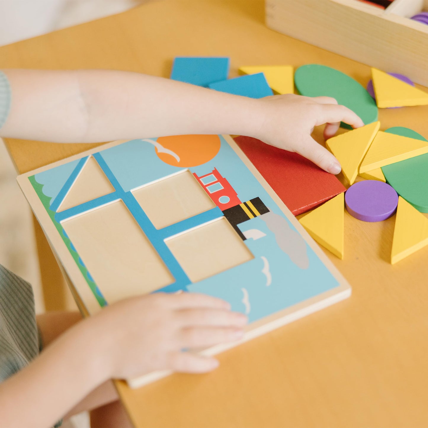 Melissa & Doug Beginner Wooden Pattern Blocks Educational Toy (5 Double-Sided Scenes and 30 Shapes, Great Gift for Girls and Boys - Best for 3, 4, and