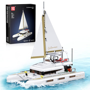 Mould King Catamaran Sailboat Building Kits, Ocean Explorer Boat Model, House Decor for Boys to Play, Gift for 8+ Years Old and Adult (890 Pcs)