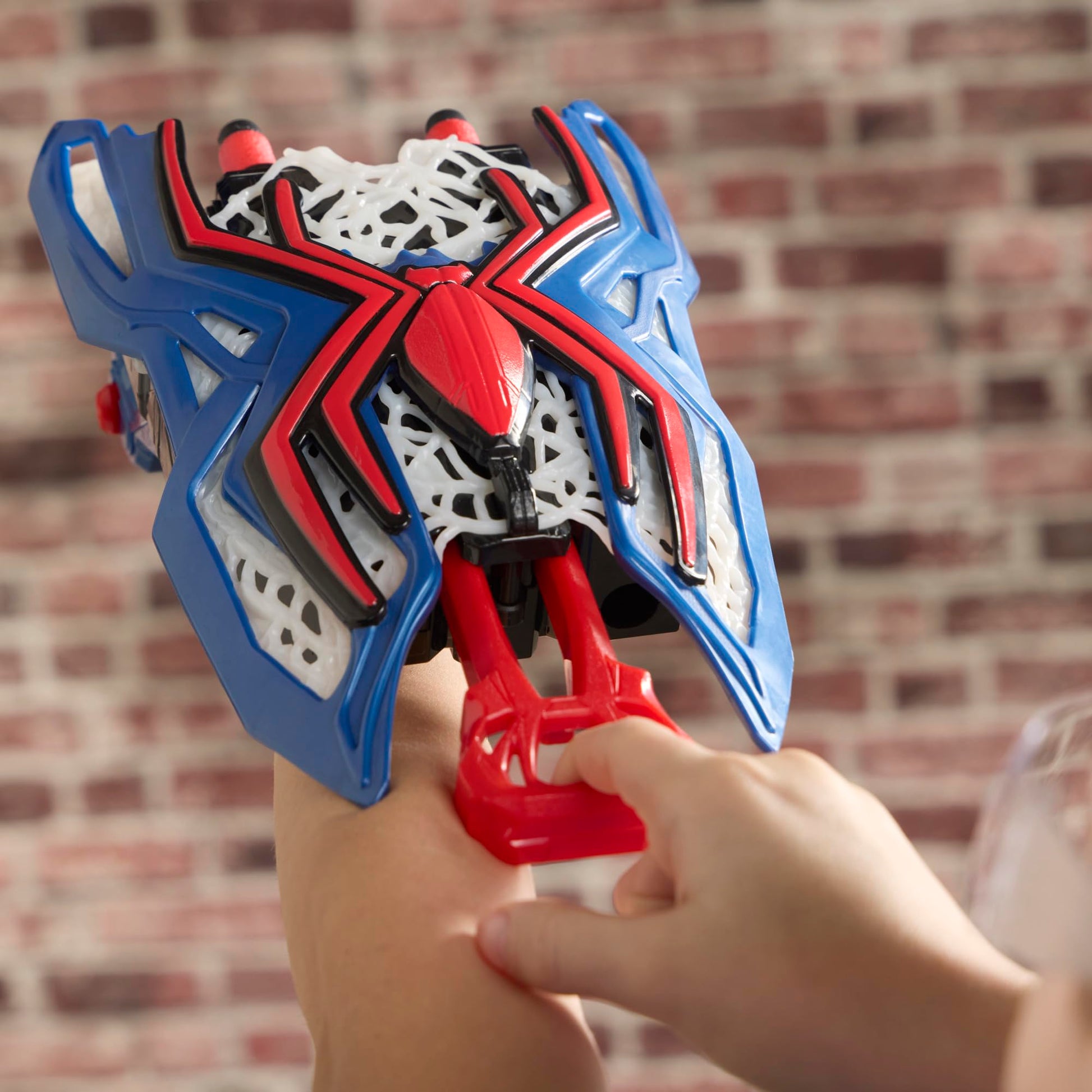 Marvel Studios Spider-Man: Brand New Day Nerf Web Strike Blaster Role Play Toy, Super Hero Toys & Costumes for Kids, Ages 5+