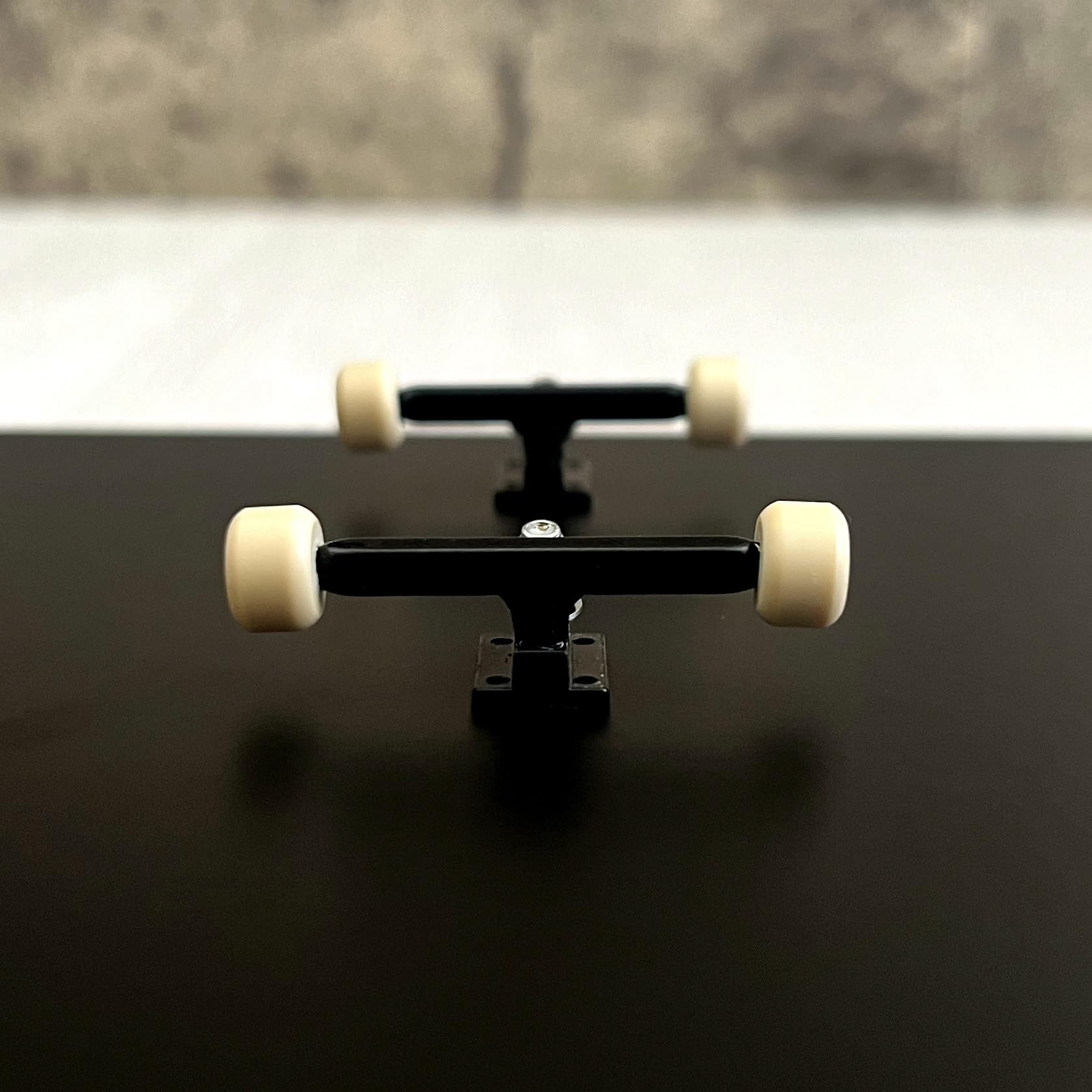 Noahwood Rose Wood Fingerboard Complete (9.0 Short Nose Short Tail Handmade Deck) + (34mm Black Six Truck + Beige ii Soul Wheel)