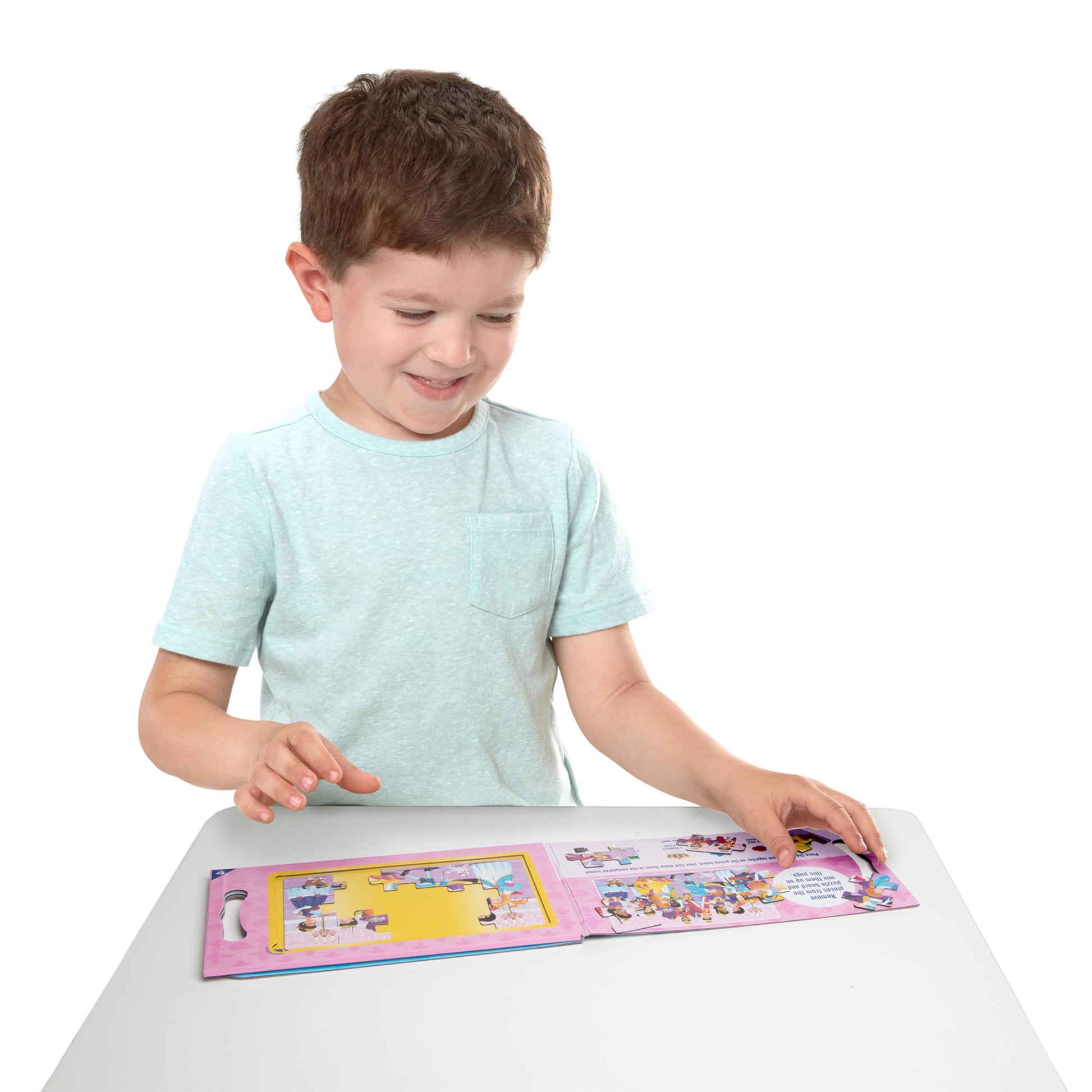 Melissa & Doug Take-Along Magnetic Jigsaw Puzzle Set - Princesses (2 x 15 Piece) Travel Activity Toy for Preschoolers and Kids Ages 3+