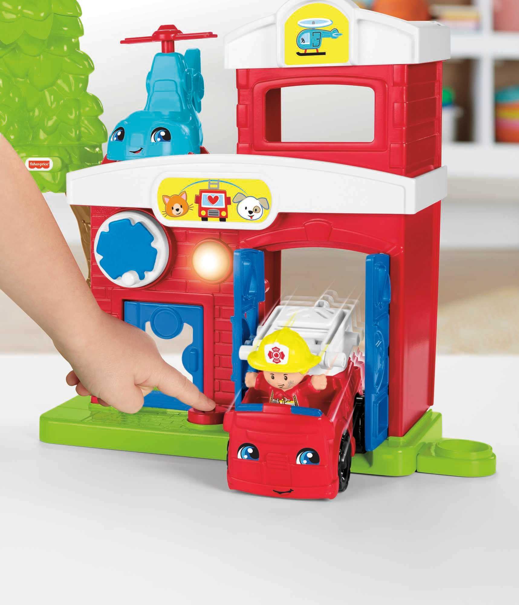 Fisher-Price Little People Toddler Toy Animal Rescue Playset with Lights Sounds Figures & Vehicles for Pretend Play Kids Ages 1+ Years