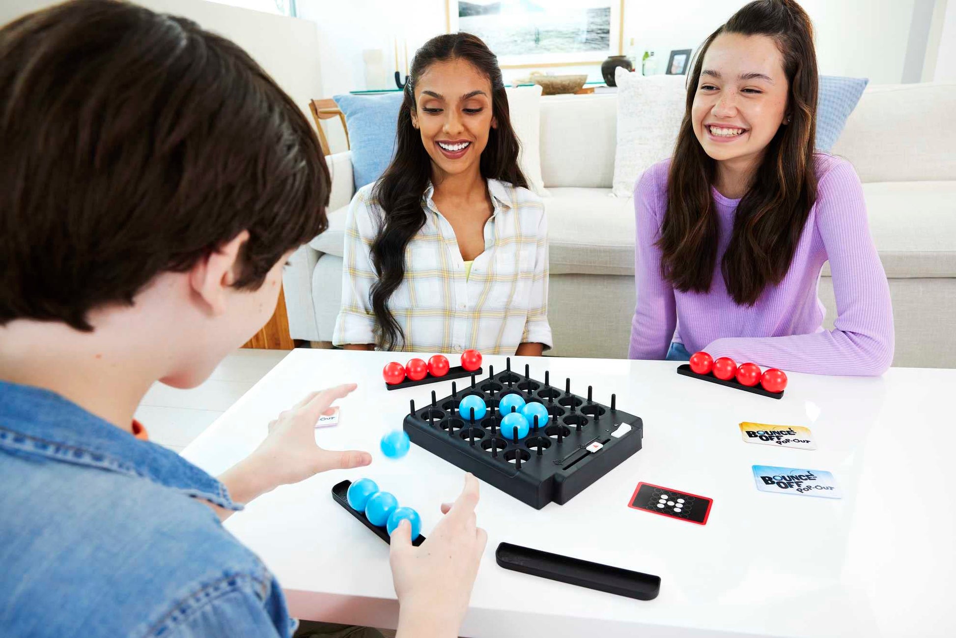 Mattel Games Bounce-Off Pop-Out Party Game for Kids, Adults and Family Night, Bounce Fast or Balls Go Flying for 1-4 Players