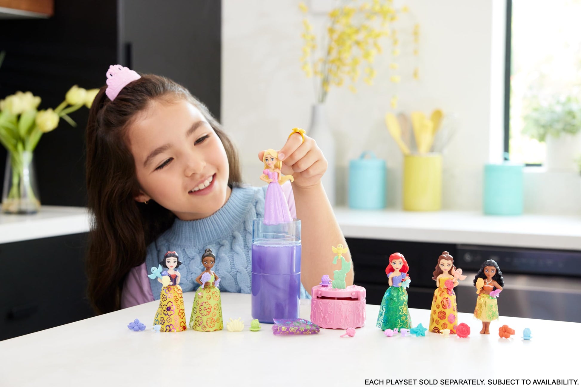 Mattel Disney Princess Royal Color Reveal Small Doll with 6 Surprises Including Scented Ring and 4 Accessories (Dolls May Vary) Garden Party Series