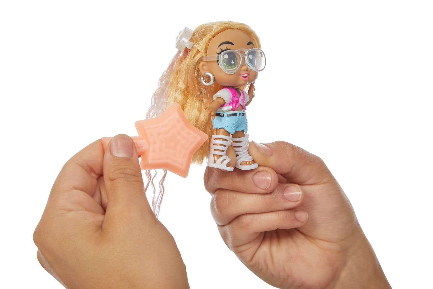 ITTY BITTY PRETTYS Angel High Cara Mello Doll with 10 Surprise Accessories by ZURU, Multicolor