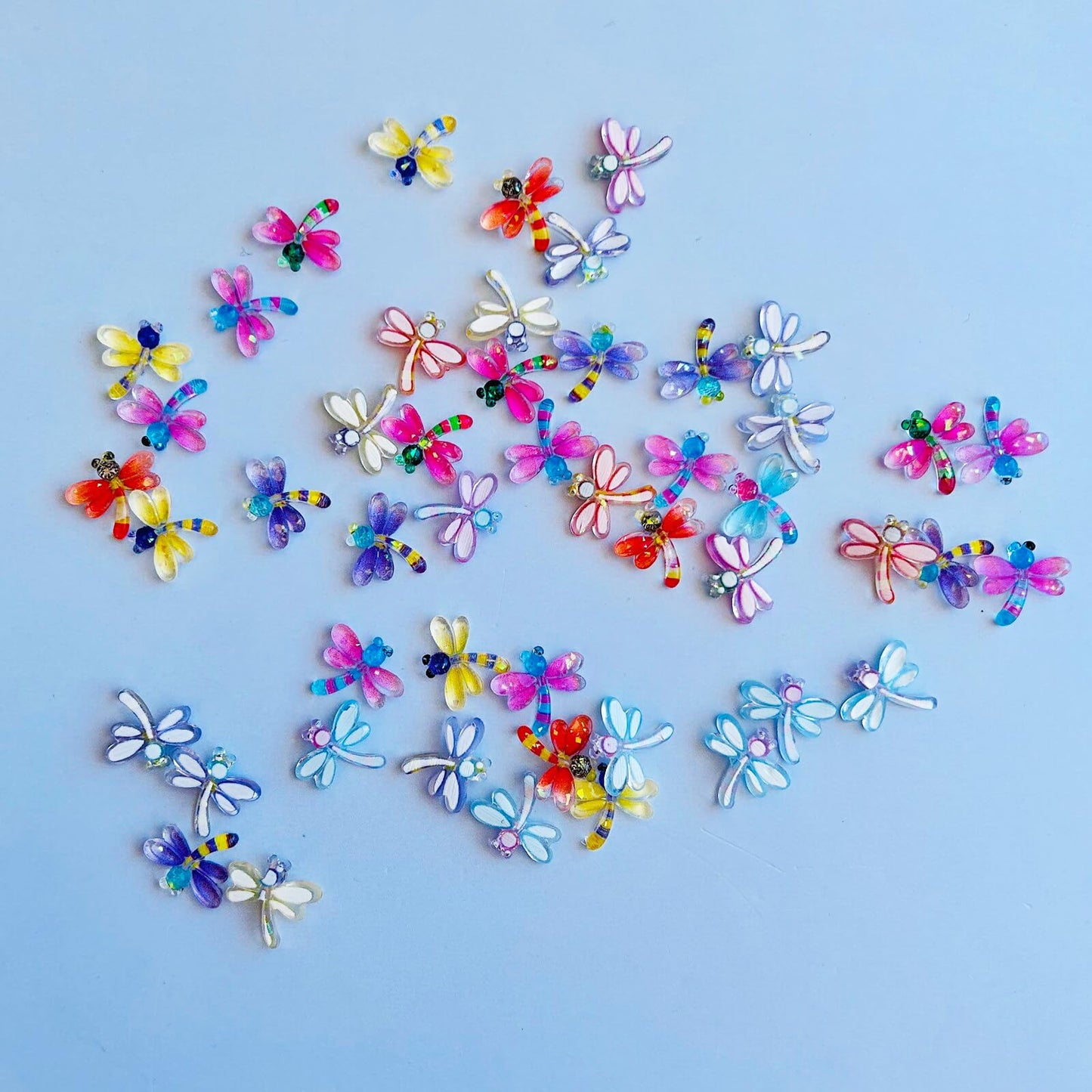 Micro Resin Dragonflies, Dollhouse Miniature Tiny Colorful Butterflies, Terrarium Fairy Garden Cartoon Dragonfly, Mini Micro Landscaping Decoration