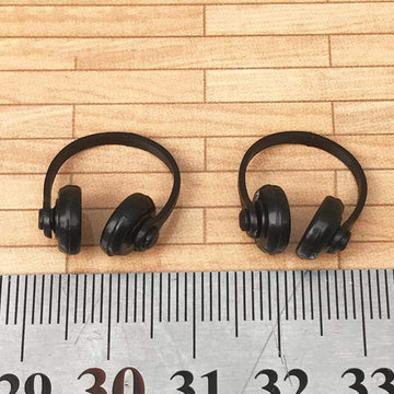 2Pcs Black 1:12 Dollhouse Headphones Miniature Headset Model Toy Micro Landscape Decoration Dollhouse Accessories