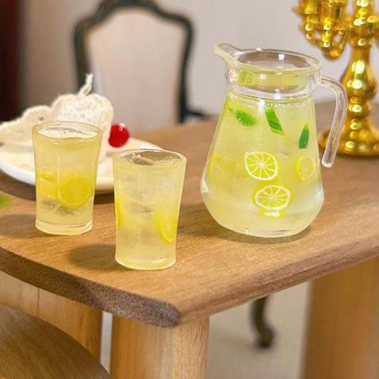 3pcs Miniature Lemonade Pitcher Set, Dollhouse Glasses Bottle Lemonade, Mini Lemon Fruit Ice Tea, for Dollhouse Miniature Kitchen, Fairy Garden
