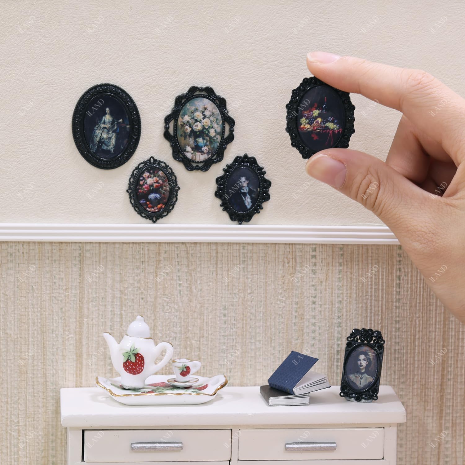 iLAND 1/12 Scale Accessories of Tiny Frames 7pcs with 14 Miniature Pictures Set for Dollhouse Miniatures Décor Also Elf Accessories Classic &