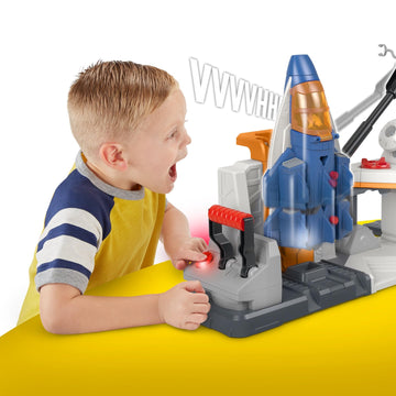 Disney and Pixar Lightyear Playset, Imaginext Lift & Launch Star Command with Buzz Lightyear Figure, Lights & Sounds for Ages 3-8 Years