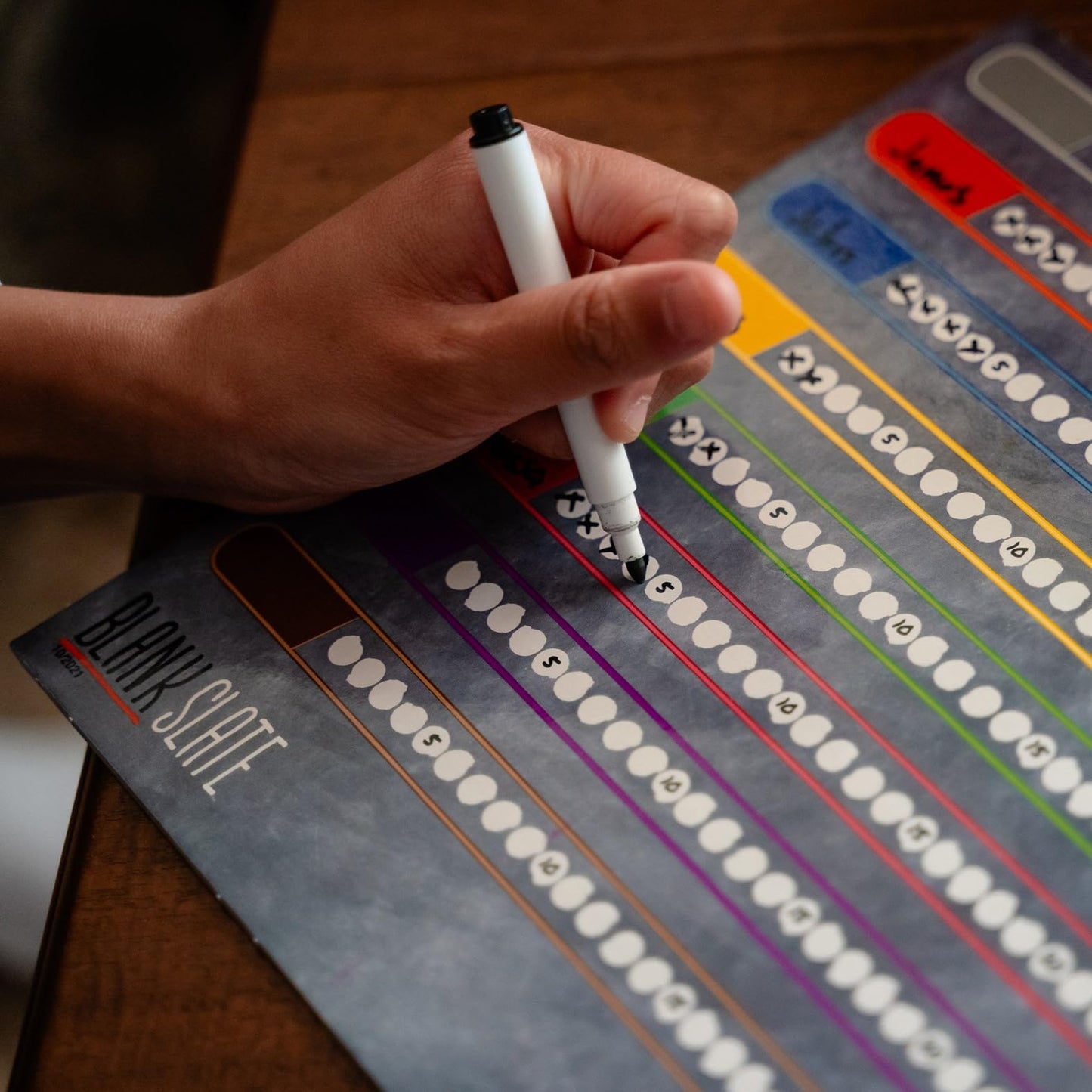 USAOPOLY BLANK SLATE, Where Great Minds Think Alike, Fun Family-Friendly Board Game, Word Association Party Game, Easy to Learn, Fun to Play Family