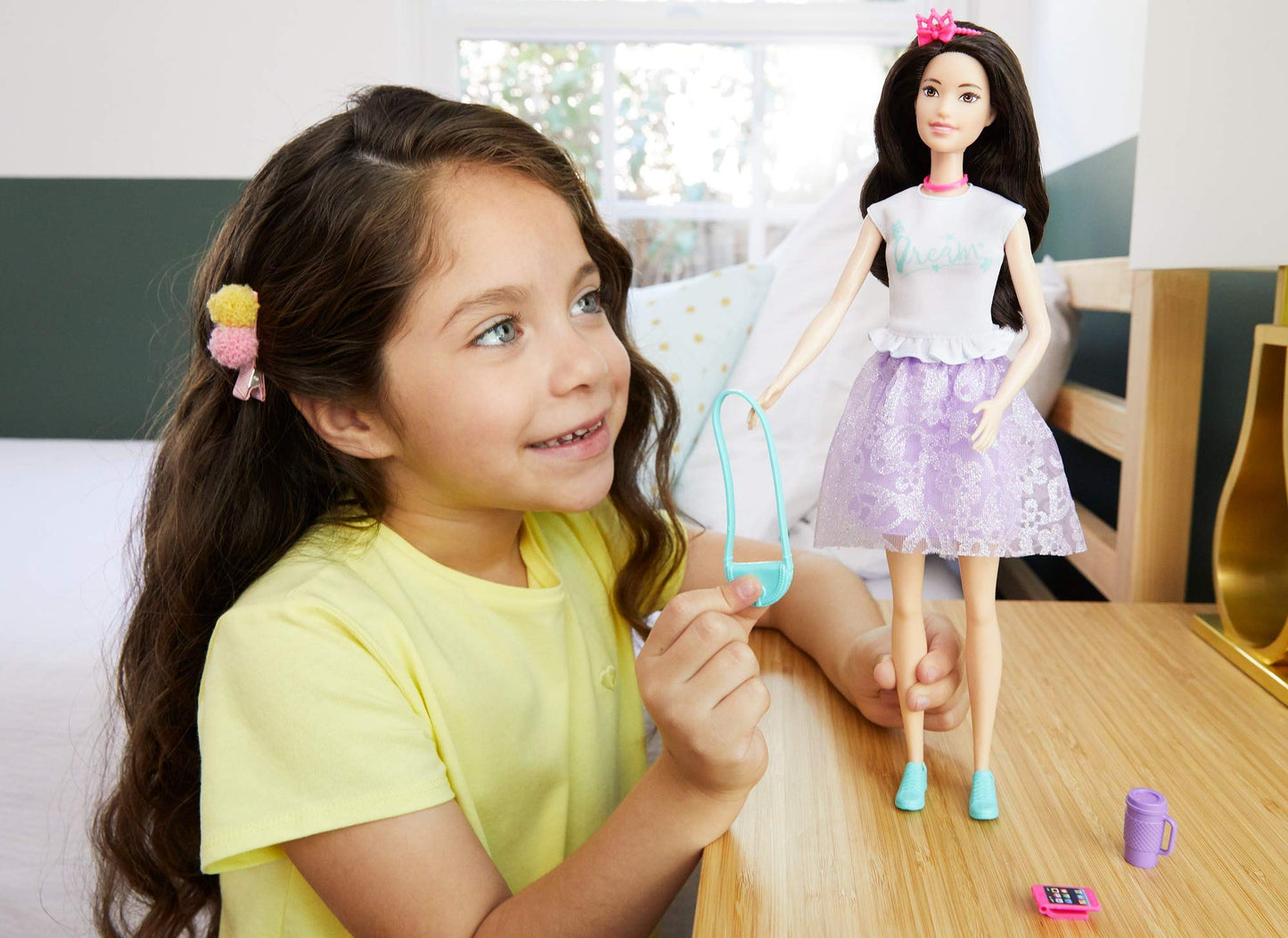 Barbie Princess Adventure Renee Doll (12-inch Brunette) in Fashion and Accessories, with Smart Phone, Purse, Travel Mug and Tiara, Gift for 3 to 7