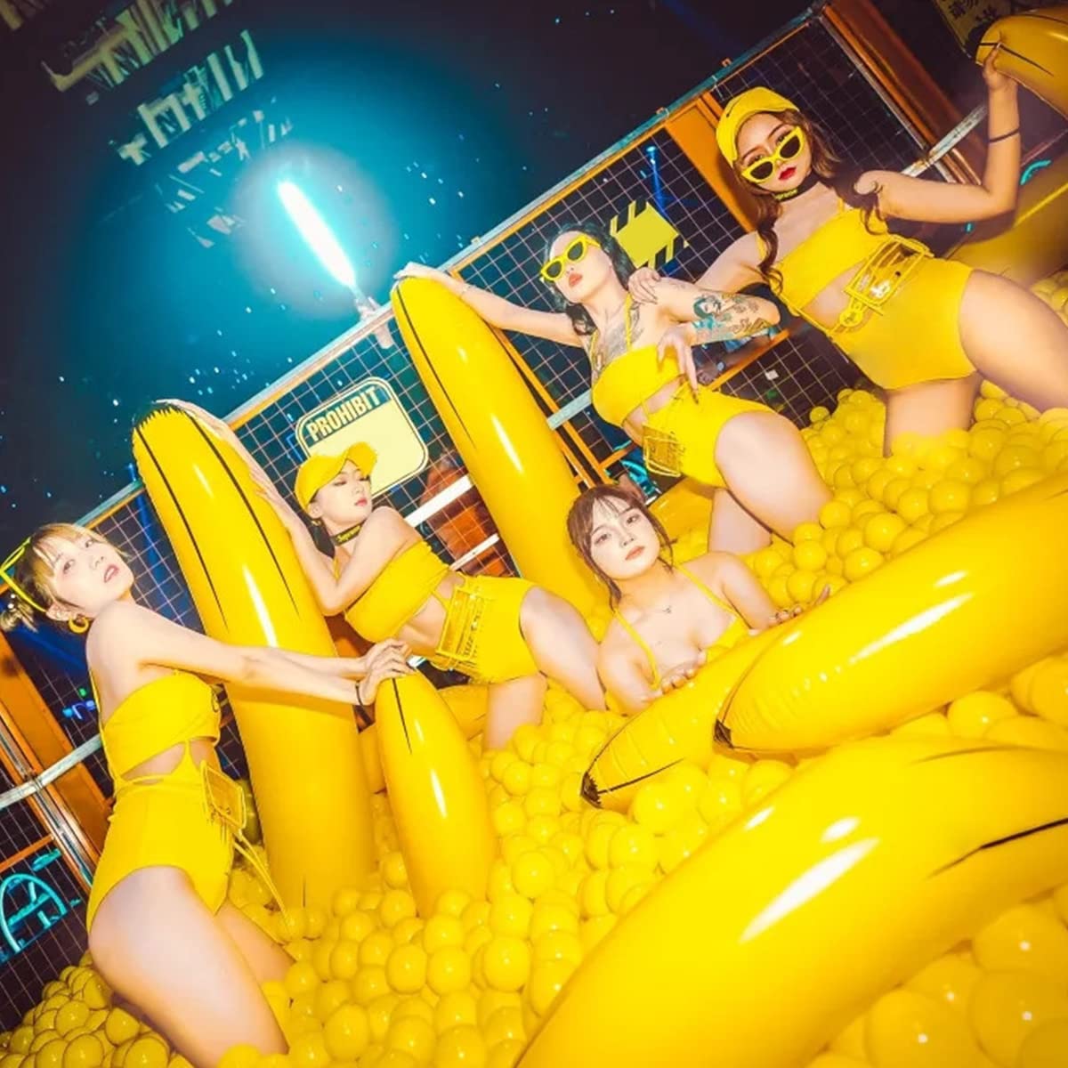 6 Pcs Bachelorette Party Game Inflatable Banana Props Balloons,Include 70 Inch Banana x 1,23 Inch Banana x 5,for Indoor and Outdoor Bachelorette Party