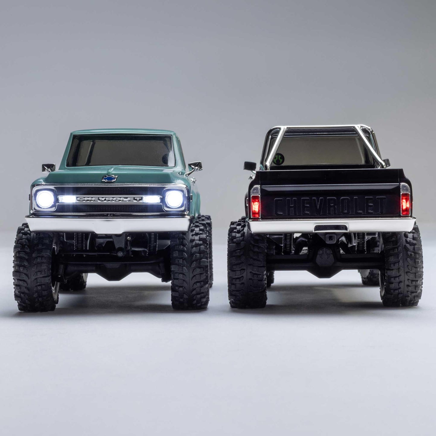 Axial SCX30 Chevrolet K10 4X4 RTR RC Truck 1/30, Black