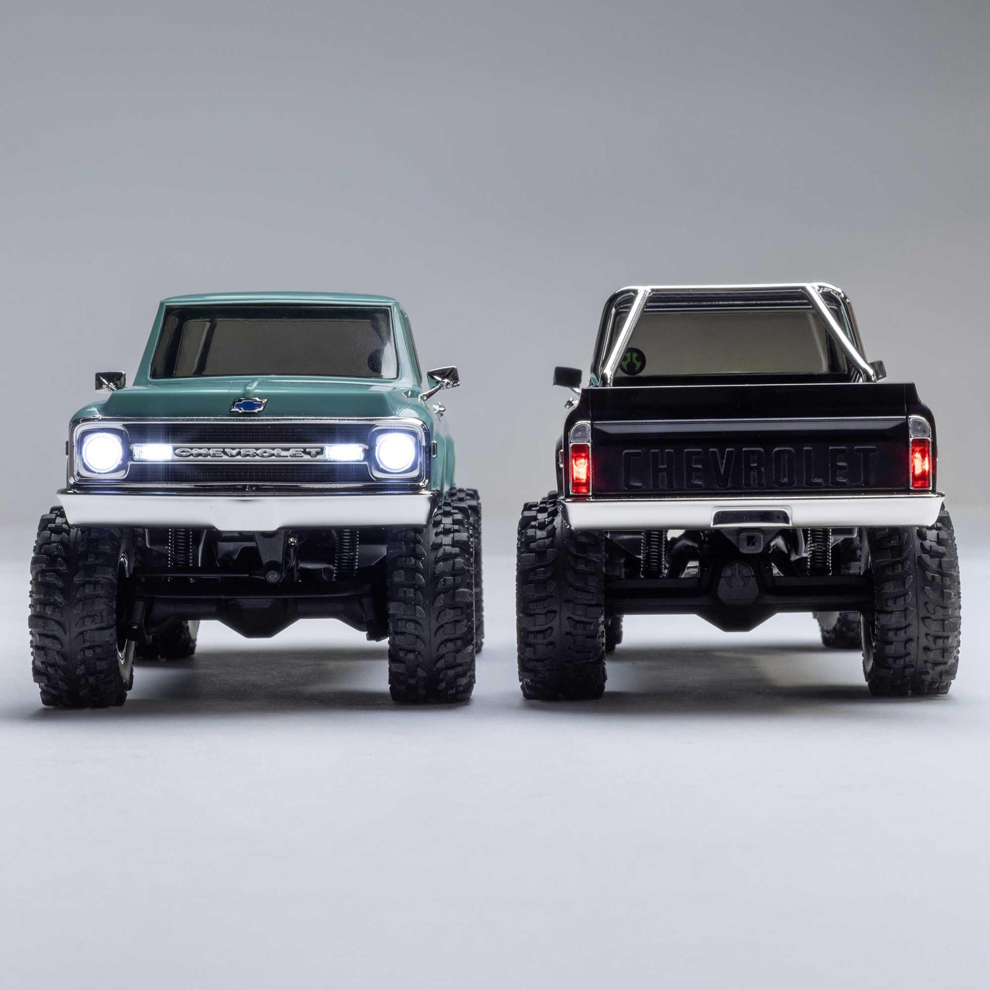 Axial SCX30 Chevrolet K10 4X4 RTR RC Truck 1/30, Black