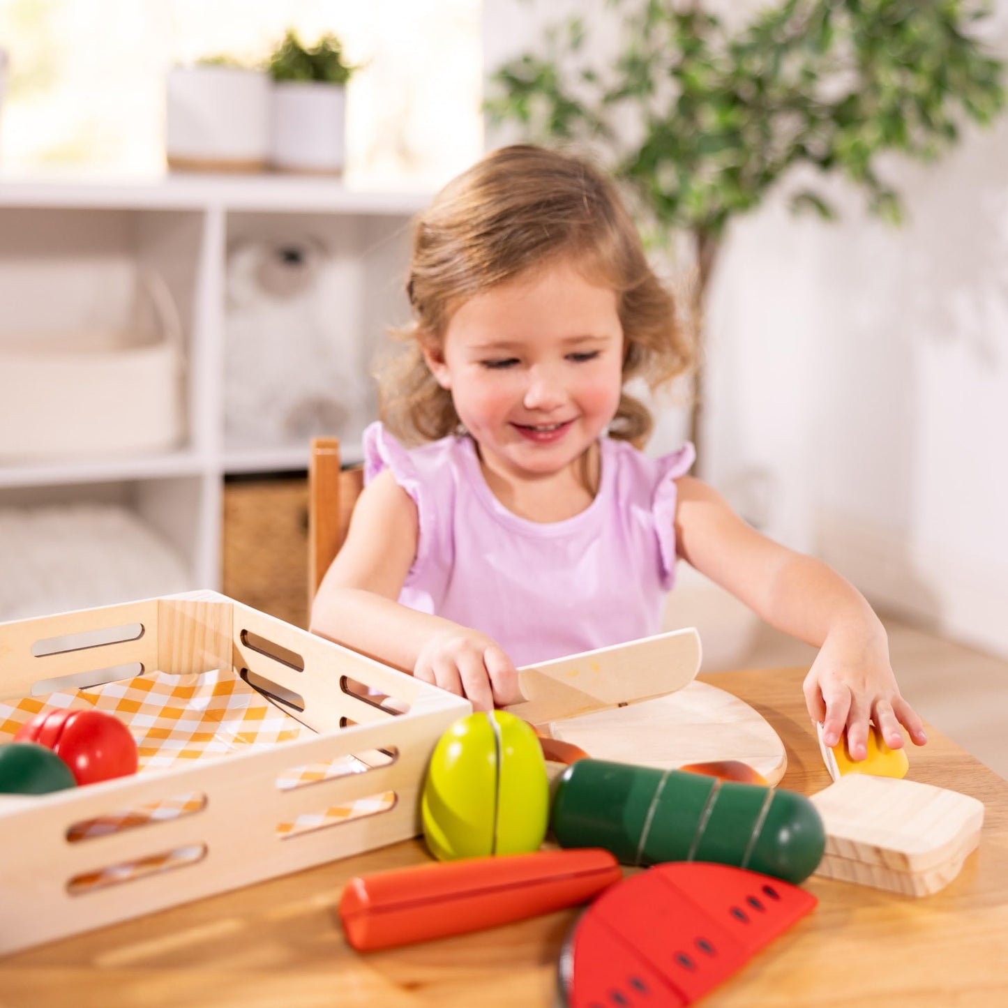 Melissa & Doug Cutting Food - Play Food Set With 25+ Hand-Painted Wooden Pieces, Knife, and Cutting Board
