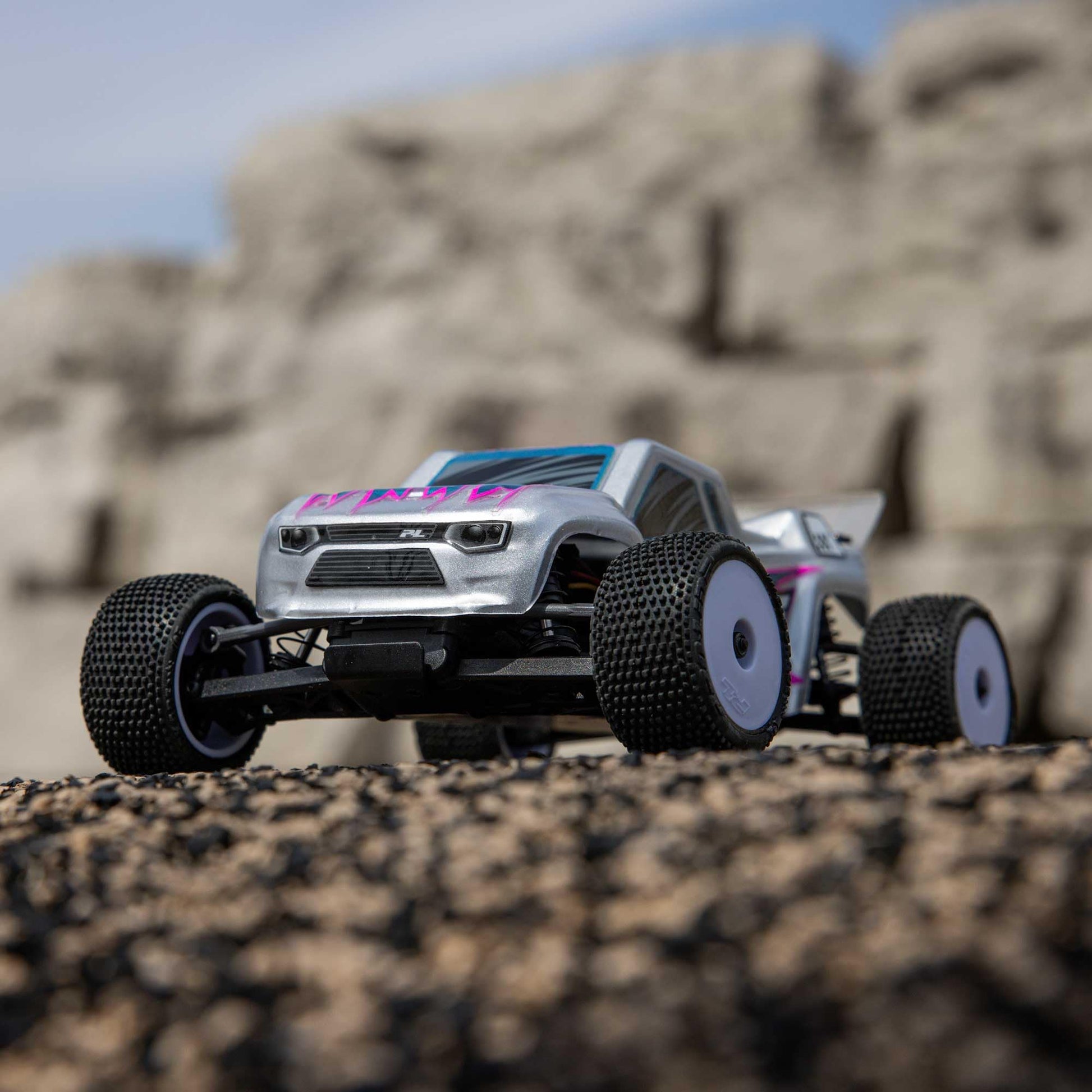 Losi Micro-T 1/28 2 Wheel Drive Silver RTR LOS-1392T2
